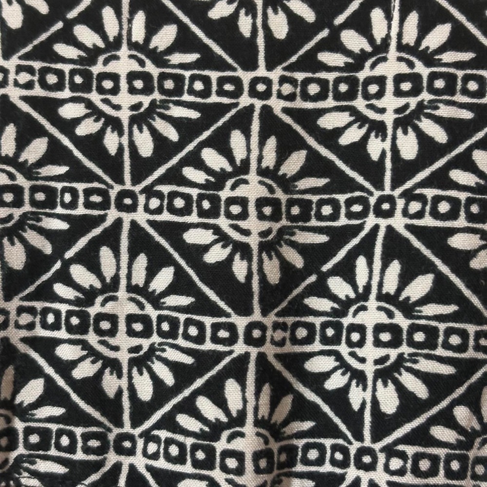 Abercrombie Kids Black and White Patterned Dress - Picture 7 of 7